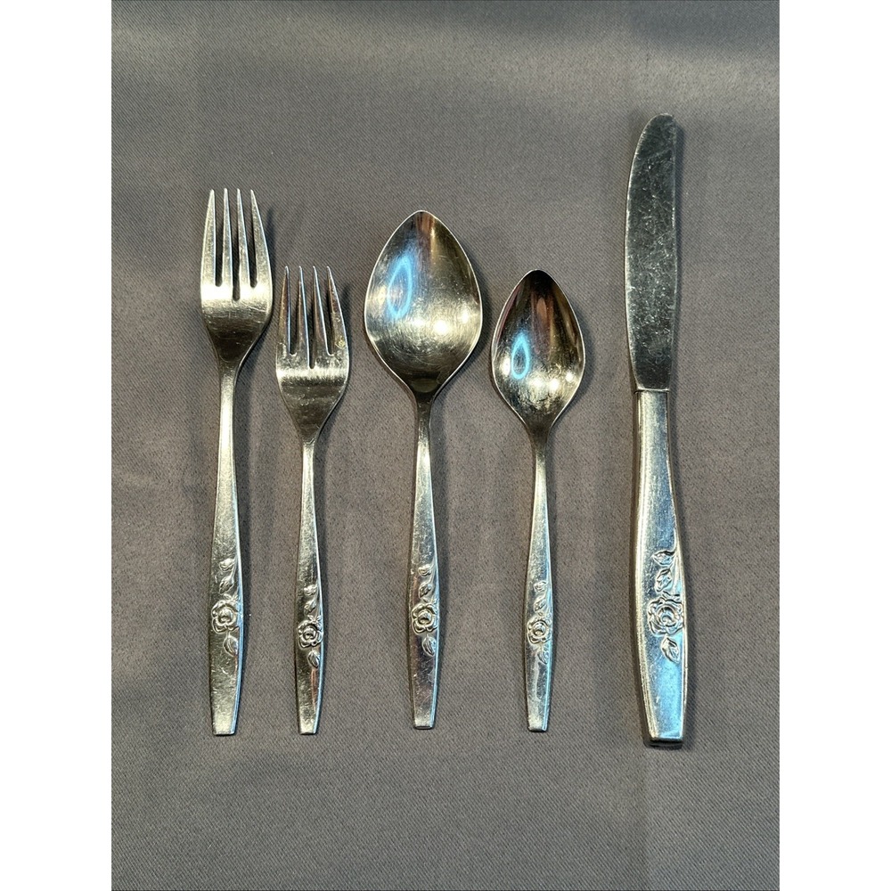Vtg Oneida Our Rose SSS Stainless Flatware 20 Pc Set Fork Spoon Knife Silverware